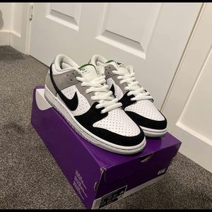 Nike dunk low SB Chlorphyl